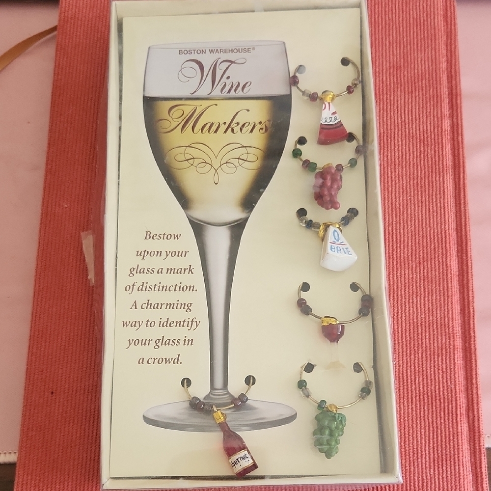 Boston Warehouse Wine Markers Set